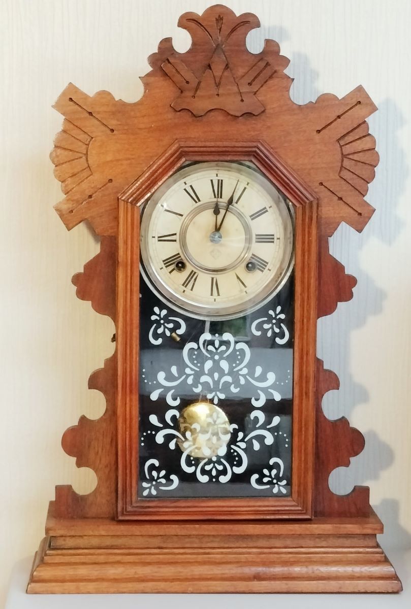 Ingraham wooden Steeple Mantle Clock